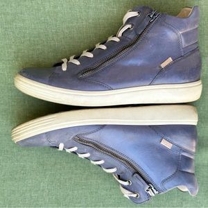Ecco Women’s Leather Hi-Tops